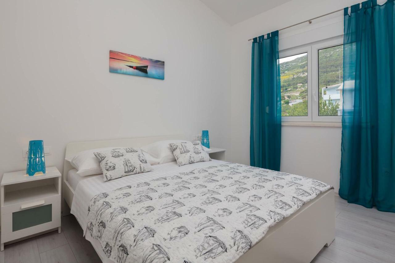 Kaštela Apartmani Ujakovic מראה חיצוני תמונה